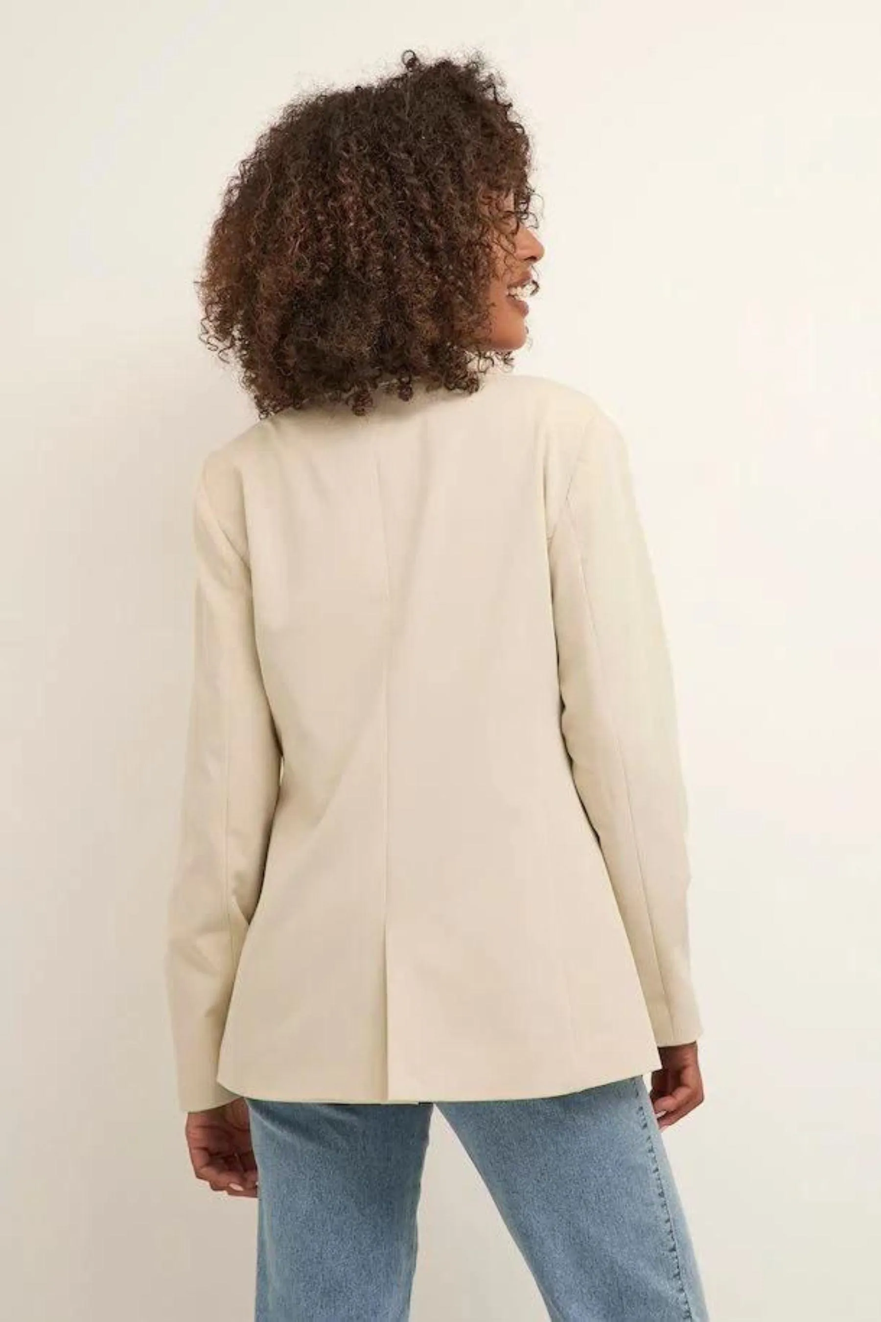 KAsakura Blazer | Antique White