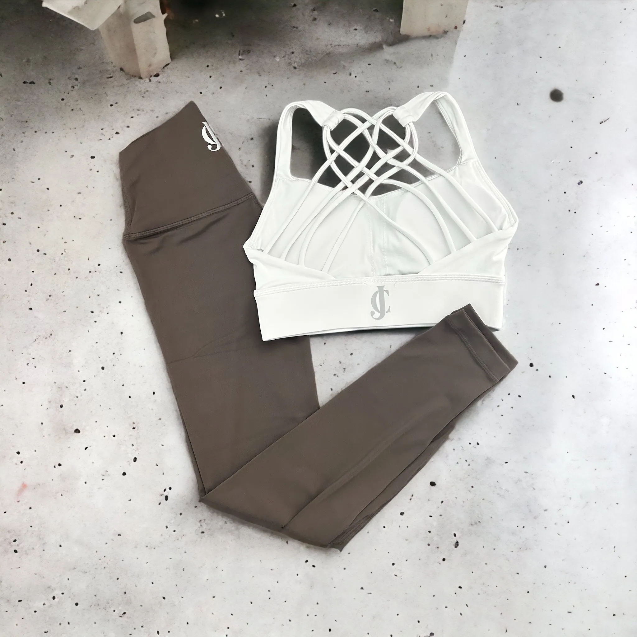 Revive 365 khaki Brown leggings